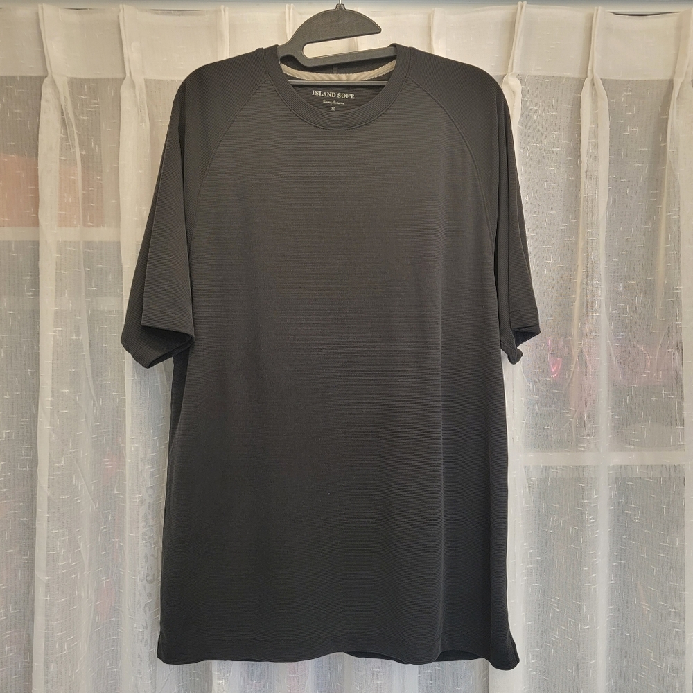 Tommy Bahama Island Soft Short Sleeve Shirt Ribbed Black Size Medium NWOT